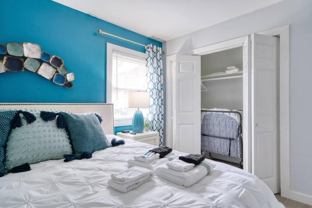 2Br 1Ba Duplex House King Beds Great For Small Groups Close To All Uptown Charlotte Attractions Esterno foto