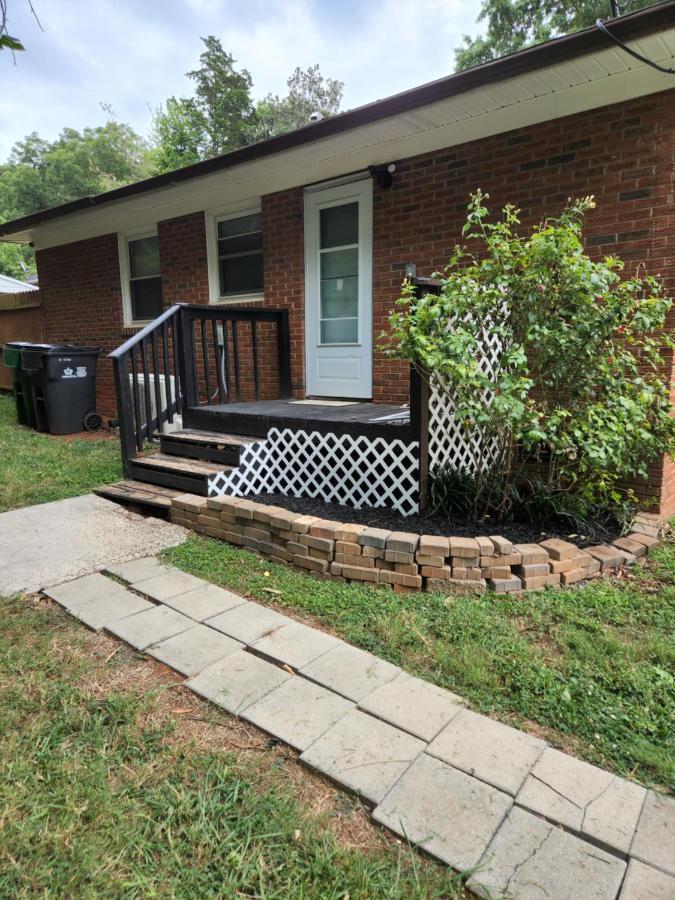 2Br 1Ba Duplex House King Beds Great For Small Groups Close To All Uptown Charlotte Attractions Esterno foto
